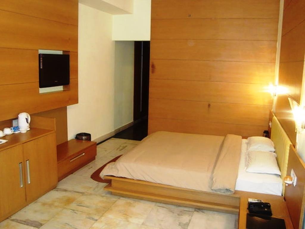 Chanson Grand Westend Delhi  Ngoại thất bức ảnh
