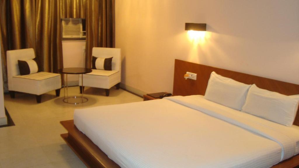 Chanson Grand Westend Delhi  Ngoại thất bức ảnh