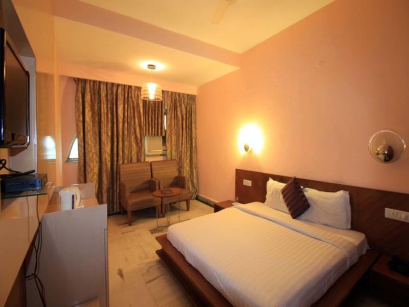 Chanson Grand Westend Delhi  Ngoại thất bức ảnh