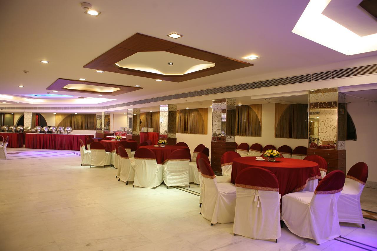 Chanson Grand Westend Delhi  Ngoại thất bức ảnh