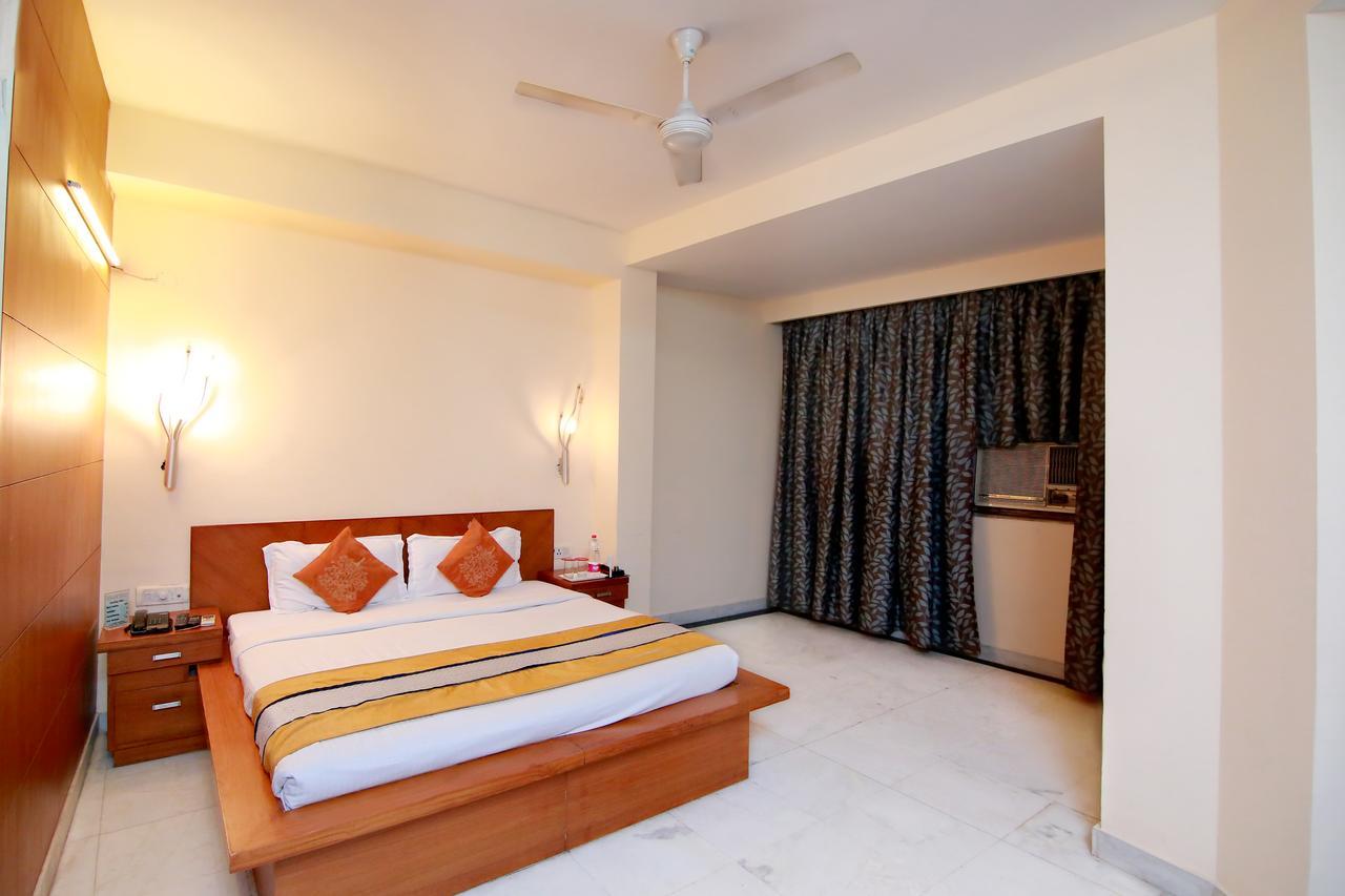 Chanson Grand Westend Delhi  Ngoại thất bức ảnh